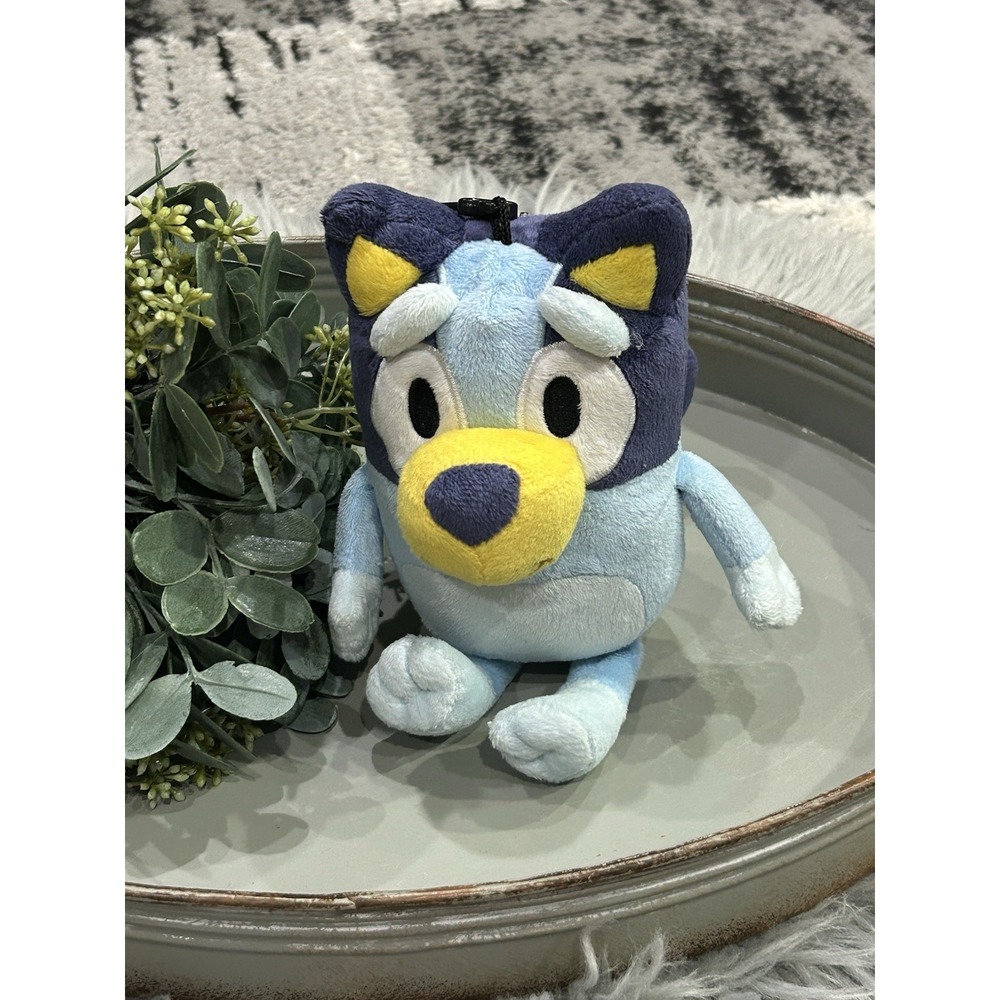 Bluey Plush with Key chain hook & Zippered Pouch 8in